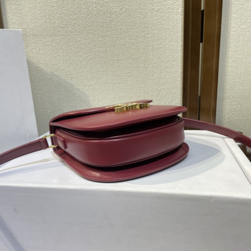 Ce1i*e triomphe bags